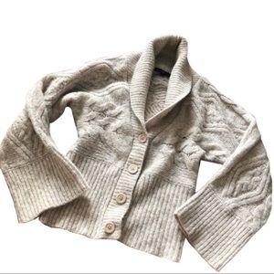 Gap Cream chunky cable knit button front sweater